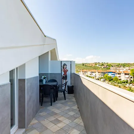 Appartement Mansarda Zara 4p - Myho Casa *